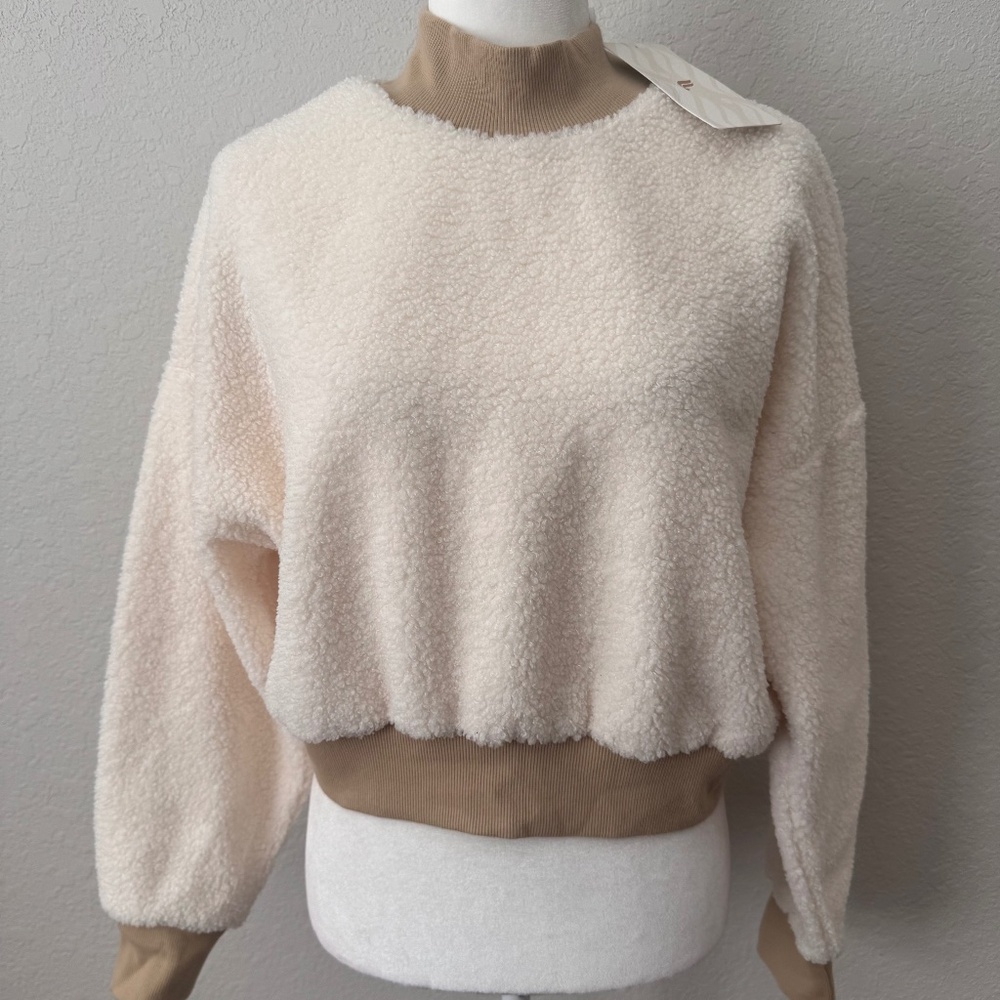 NWT Fabletics Malia Polar‎ Fleece Pullover Crewneck Ivory Tan Women's Size S N